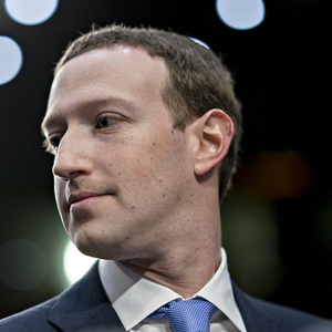Mark Zuckerberg se deshace de sus rivales dentro de Facebook