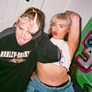 dating disasters & internalised male gaze