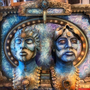 Doppelgängers - Eerie Omens, Mysterious Lookalikes and Evil Twins